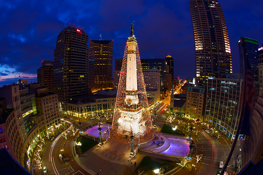 Indianapolis Monument Circle tree lighting