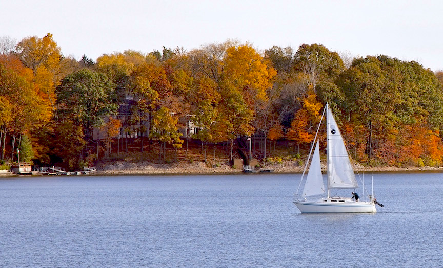 Boat sailing at Eagle Creek Park